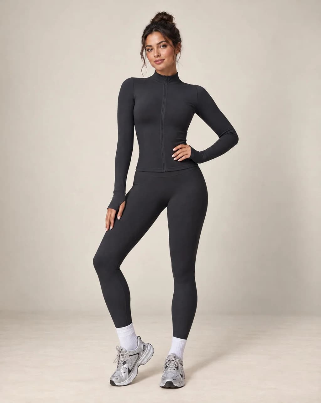 Aevrissa Line - Stand-Collar Fitted Zip-Up Yoga Jacket