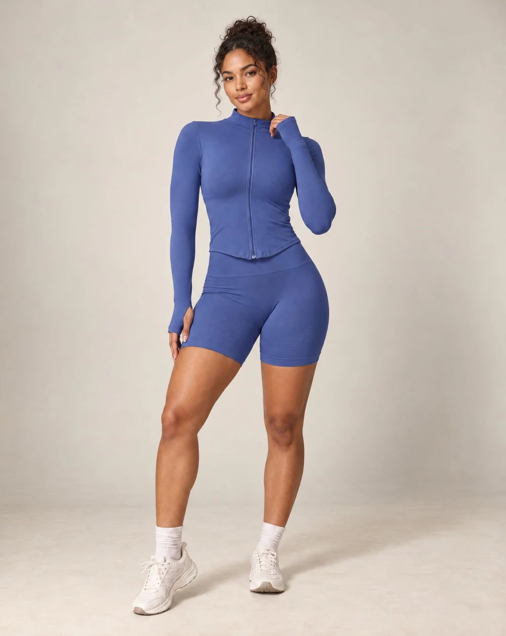 Royal blue stand-collar zip-up yoga jacket with long sleeves and front zipper