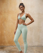 Talivra Muse - Twist-Front V-Neck Yoga Sports Bra