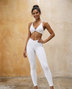 Talivra Muse - Twist-Front V-Neck Yoga Sports Bra