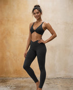 Talivra Muse - Twist-Front V-Neck Yoga Sports Bra