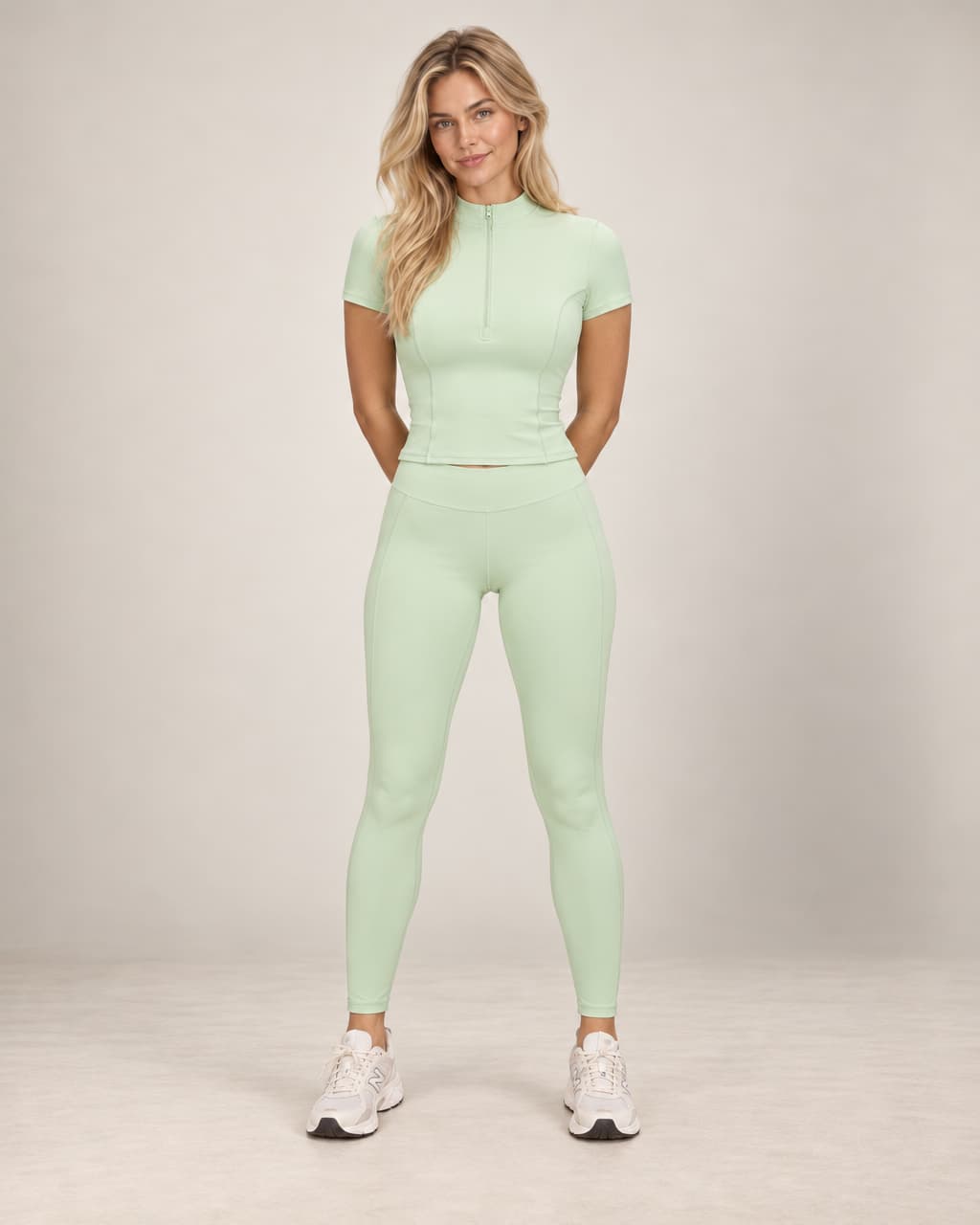 Zip Pace - Stand-Collar Fitted Short-Sleeve Workout Top